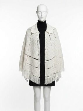 Vintage Hand Knit Crochet Fringe Cream Poncho Cape XS-XL O/S Grandma Chic Boho